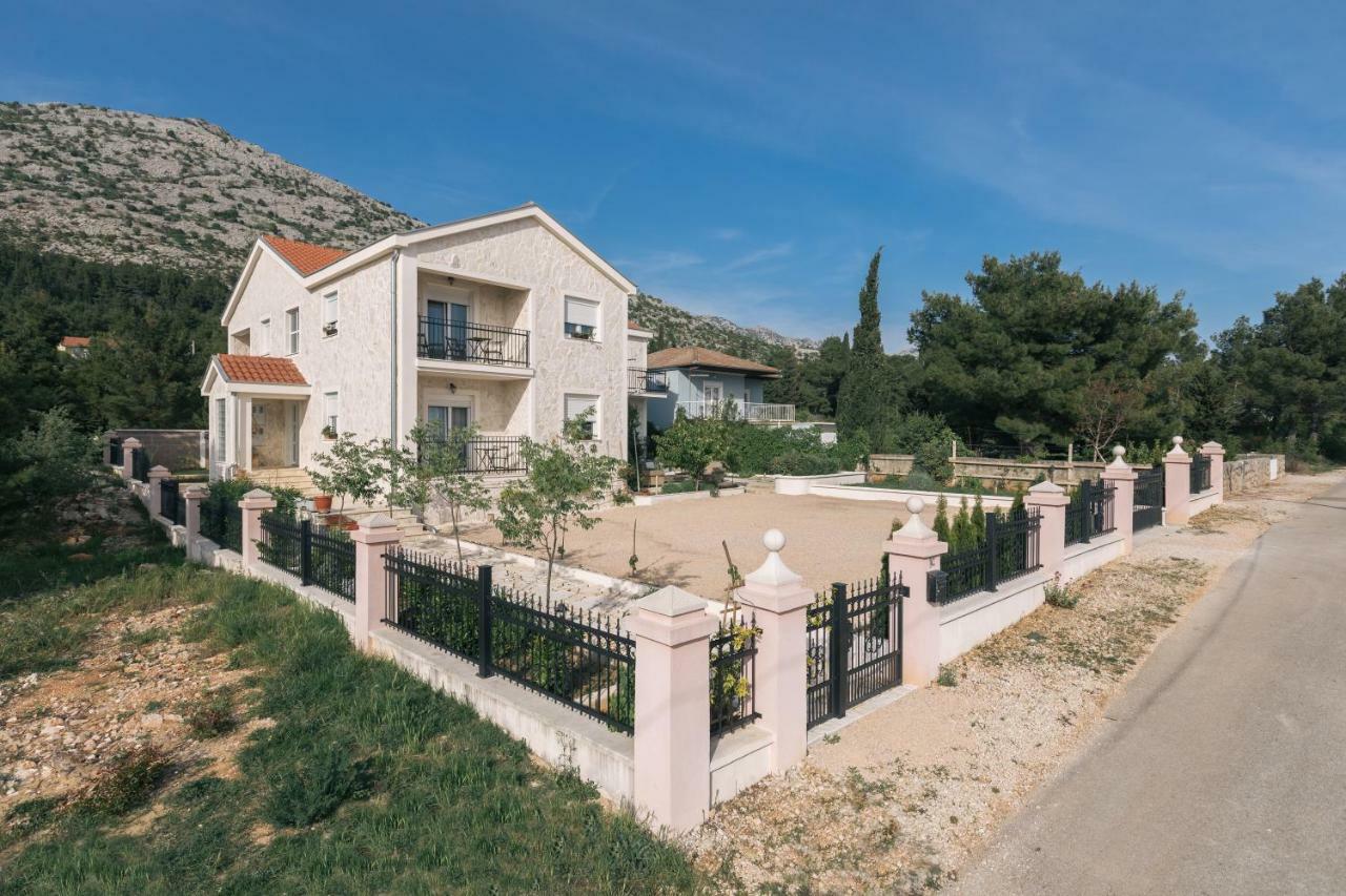 Apartamento Hedon-Stone Starigrad Paklenica Exterior foto