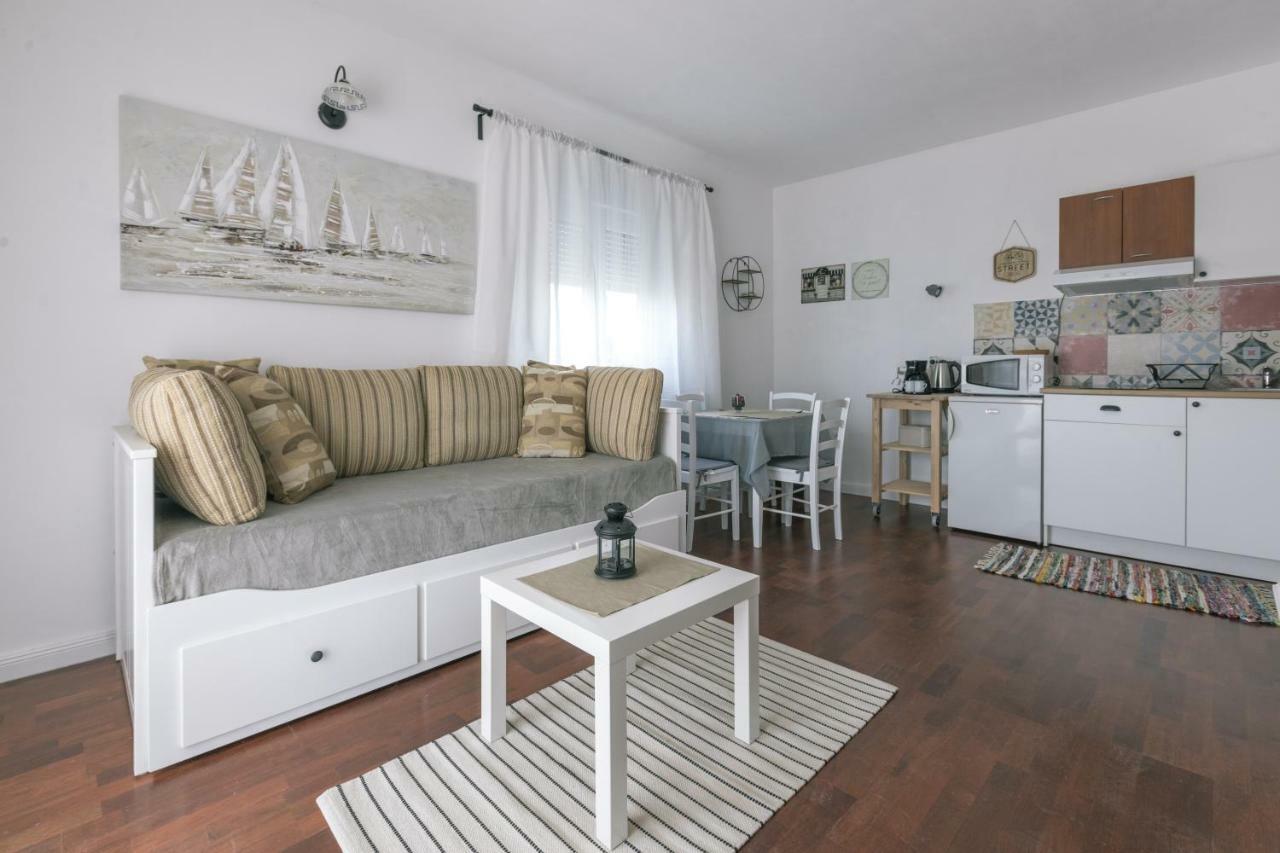 Apartamento Hedon-Stone Starigrad Paklenica Exterior foto