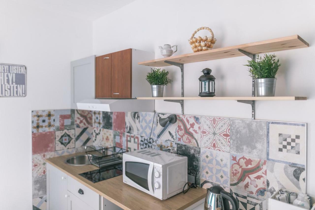 Apartamento Hedon-Stone Starigrad Paklenica Exterior foto