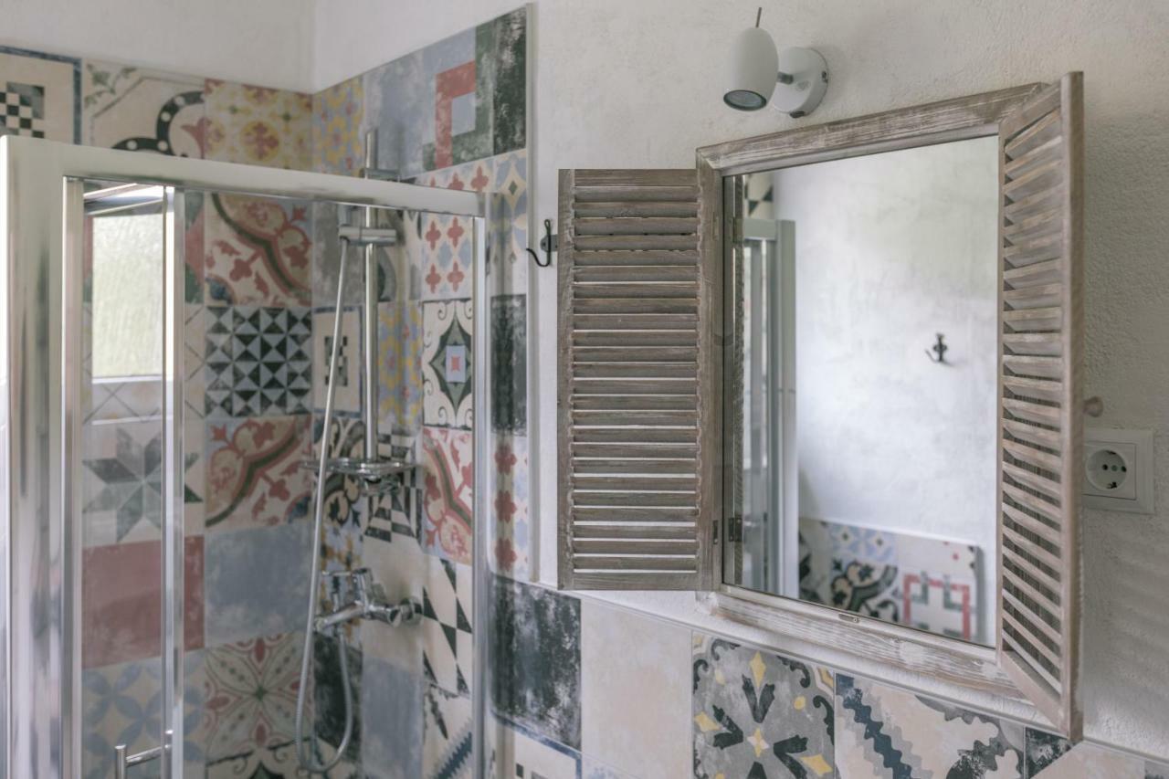Apartamento Hedon-Stone Starigrad Paklenica Exterior foto