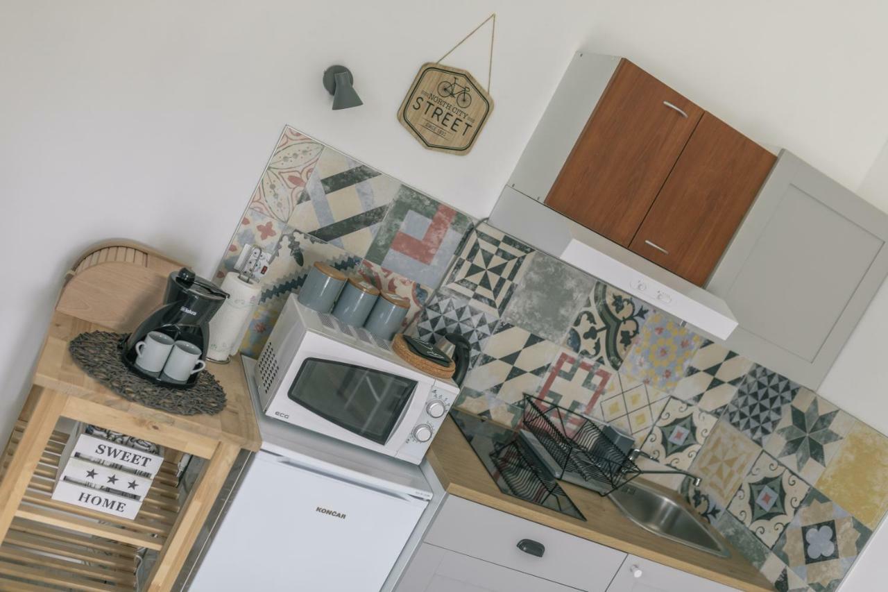 Apartamento Hedon-Stone Starigrad Paklenica Exterior foto